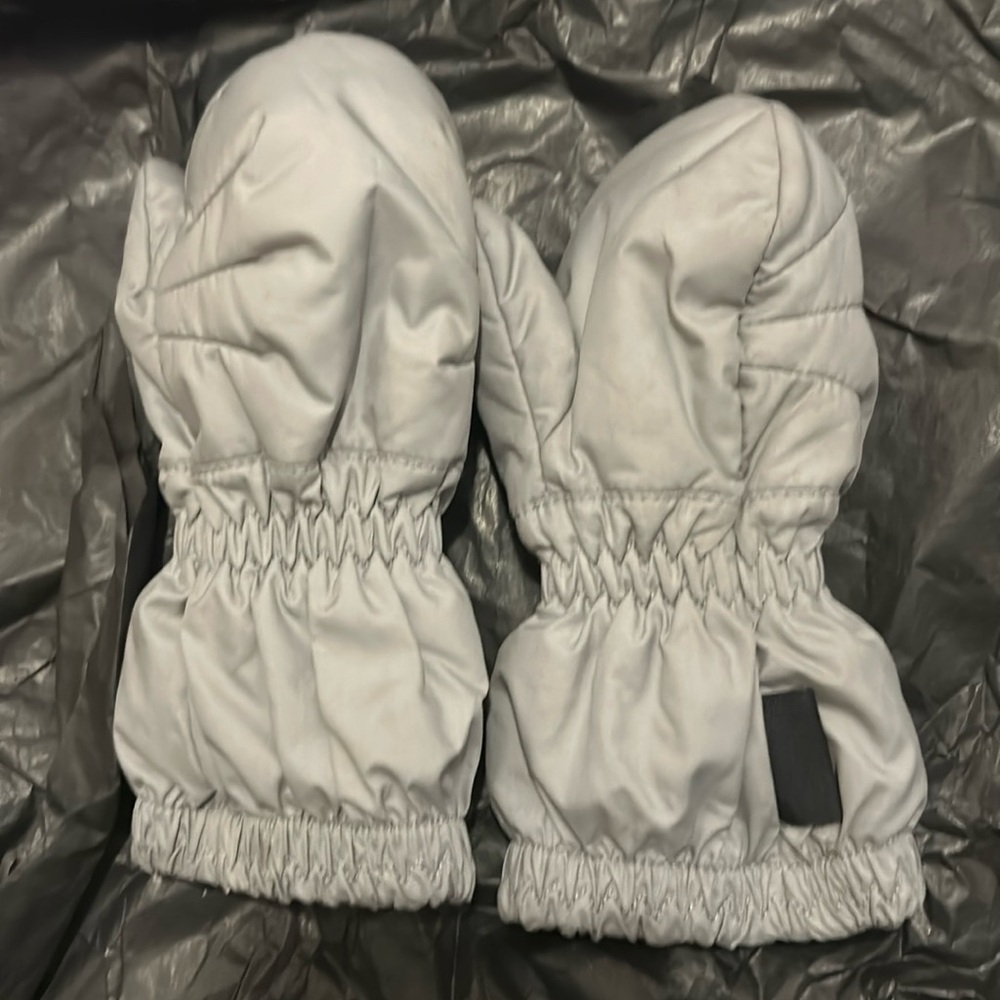 Baby boy Patagonia mittens